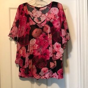 XL Susan Lawrence flutter sleeve Rose top